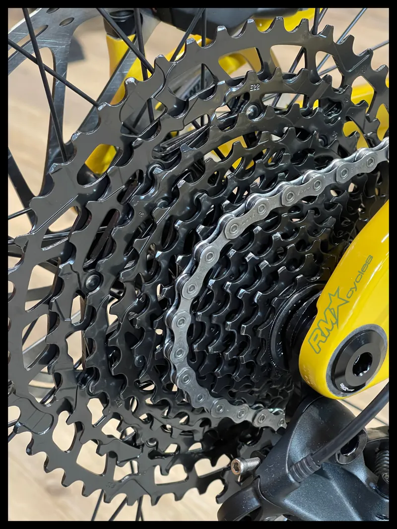 Santa Cruz Heckler SL 1 C MX Large Yellow R CH 2025-3