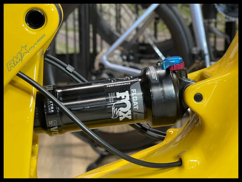 Santa Cruz Heckler SL 1 C MX Large Yellow R CH 2025-6