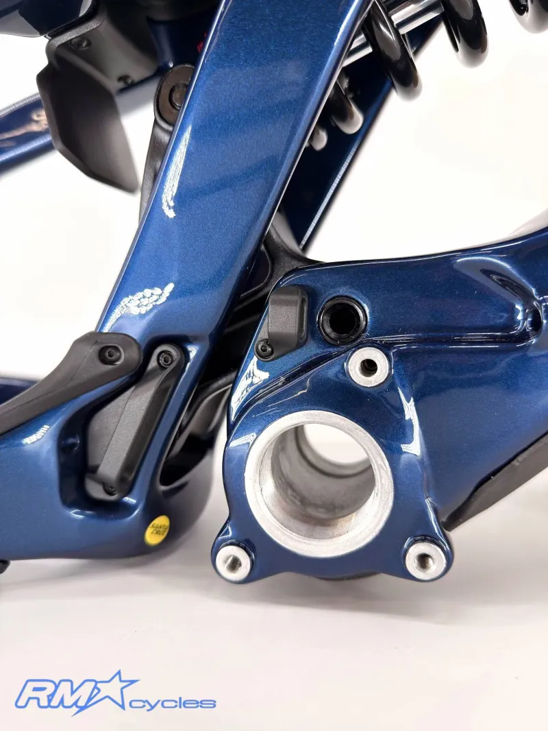 Santa Cruz V10 Carbon CC Frame - Large - Fox DHX2 Factory Coil - Gloss Liquid Blue-2