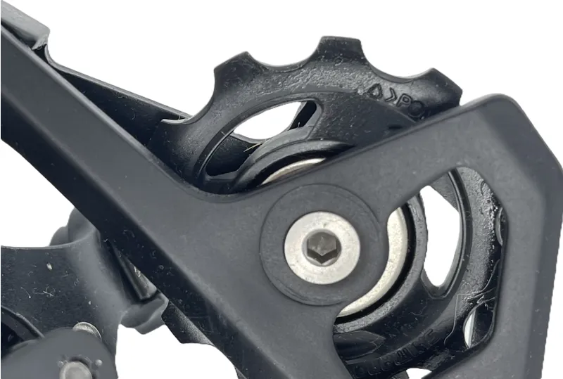 Shimano RD-R7000-SS Rear Derailleur Short Cage 11sp in Black Approved Used-3