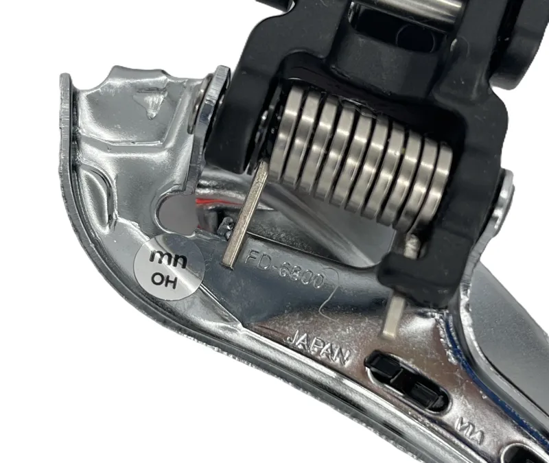Shimano Ultegra FD-6800 Braze on Front Derailleur in Silver-2