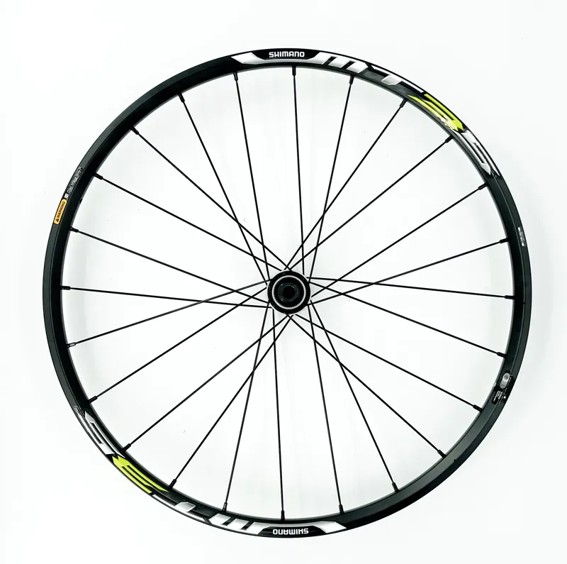 Shimano WH-MT35 Front Wheel 26er Thru-Axle 15mm 24 Spokes Black Disc CL