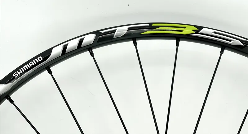 Shimano WH-MT35 Rear Wheel 26er QR 28 Spokes Black Disc CL-3