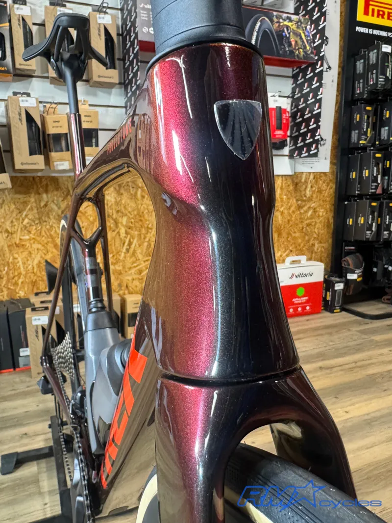 Trek Madone SLR 7 Gen 8 Road Race Bike In Carbon Red Smoke-10