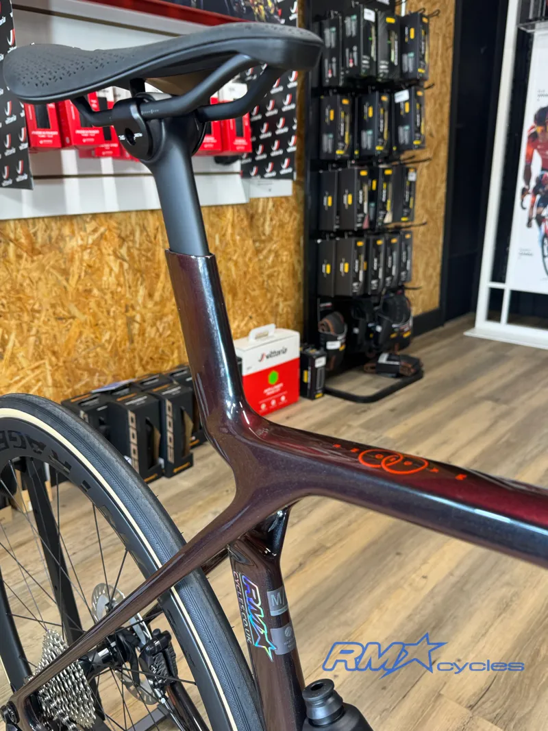 Trek Madone SLR 7 Gen 8 Road Race Bike In Carbon Red Smoke-11