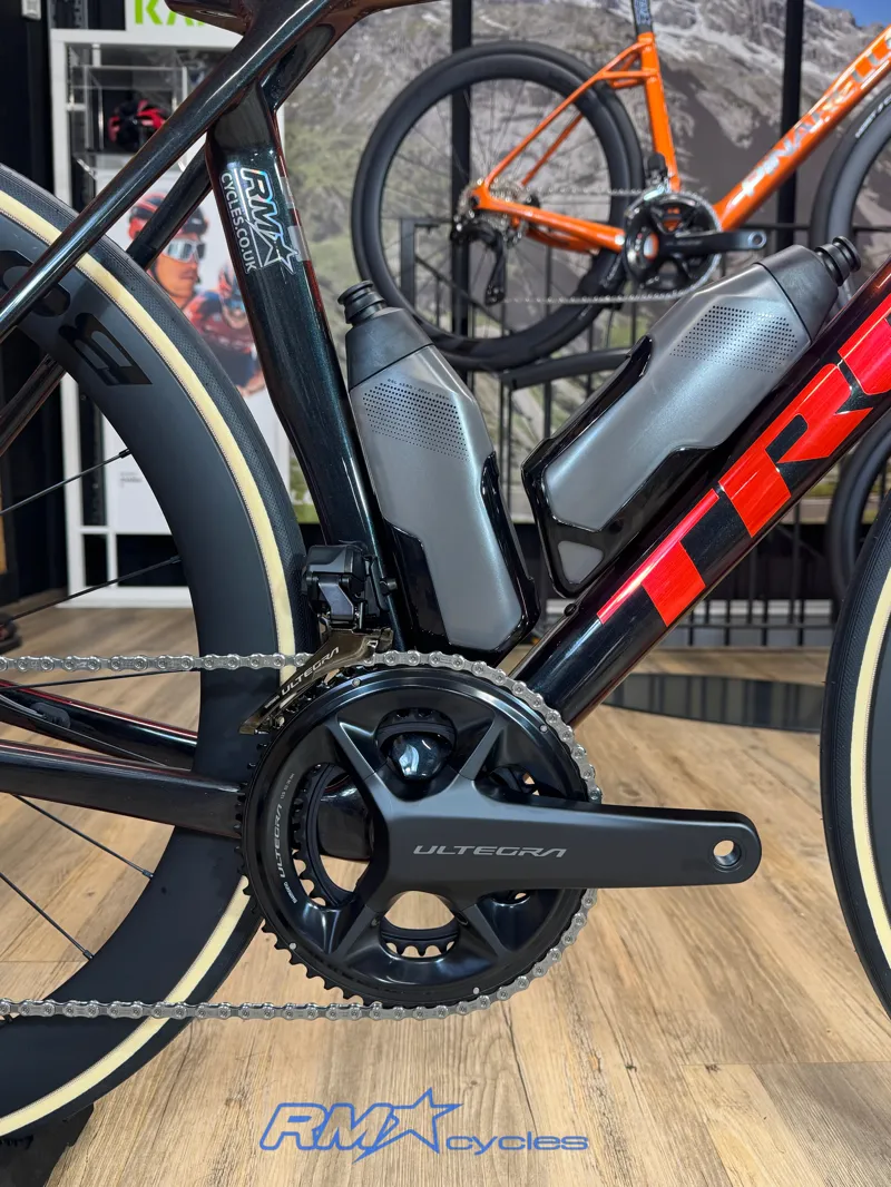 Trek Madone SLR 7 Gen 8 Road Race Bike In Carbon Red Smoke-3