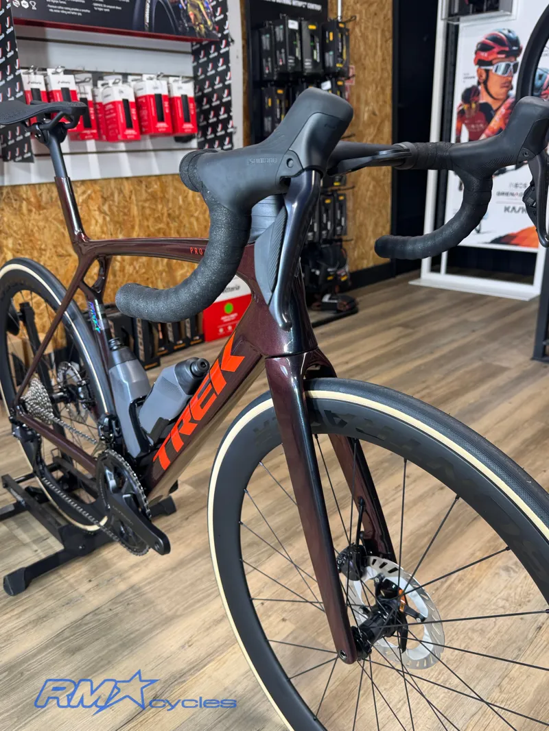 Trek Madone SLR 7 Gen 8 Road Race Bike In Carbon Red Smoke-8