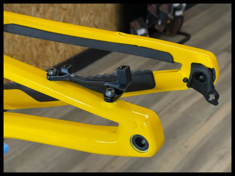 Nukeproof Giga 27.5 carbon Small Blue Yellow Frame-9