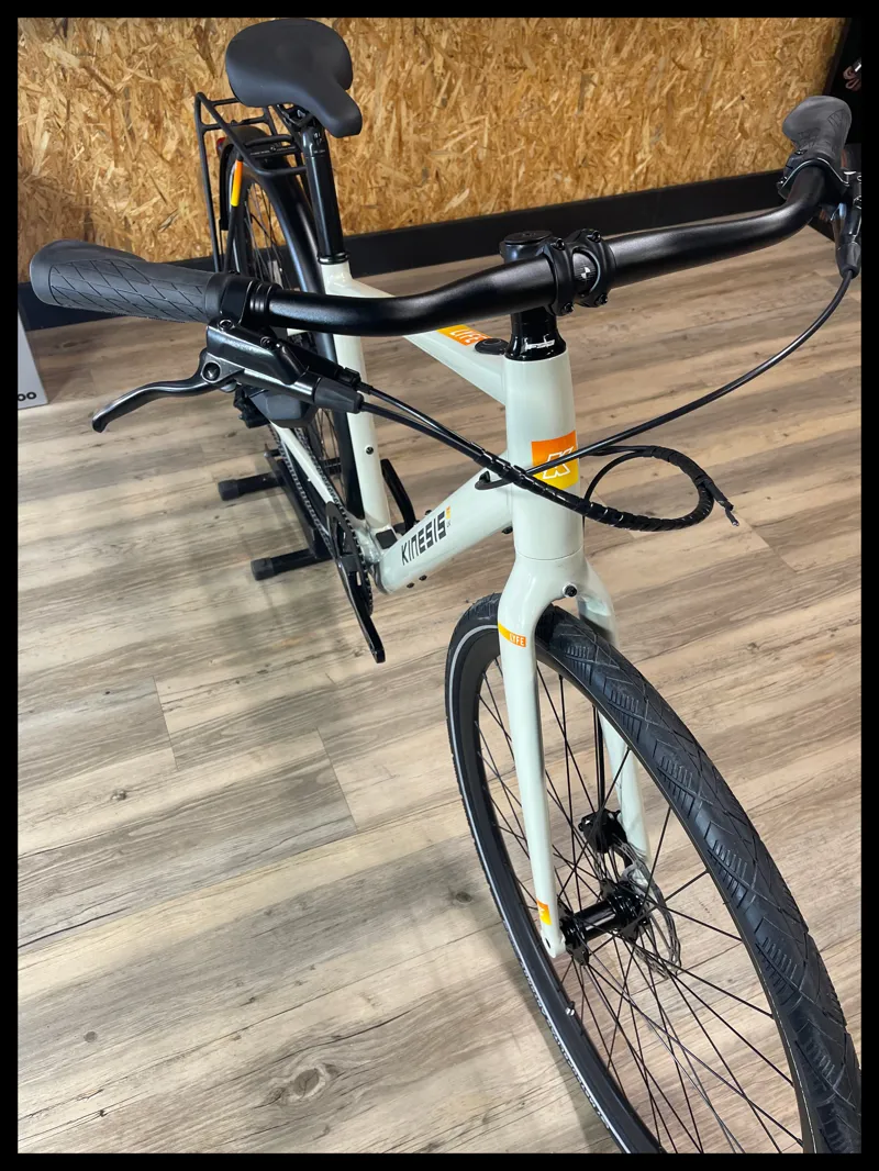 Kinesis Lyfe Equipped Hybrid E-City Electric Bike Beige Medium 2022-4