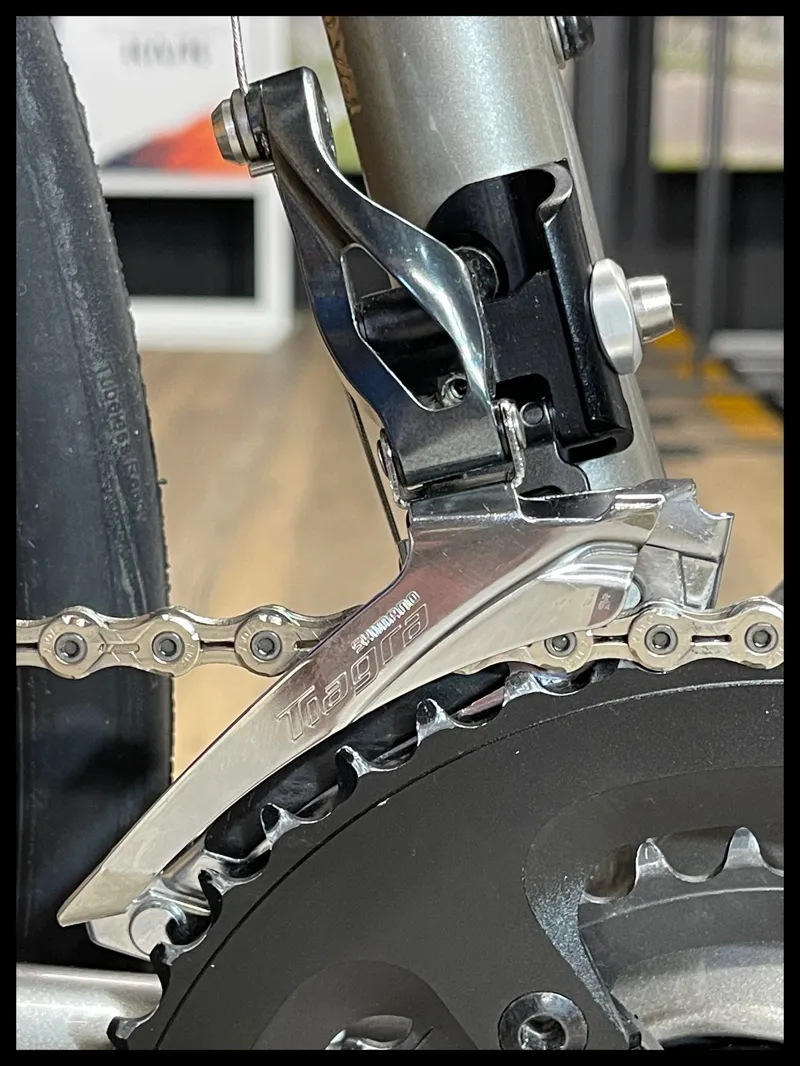 Vitus E-Substance Aluminium Road Bike Fazua Champagne 24 Approved Used-4