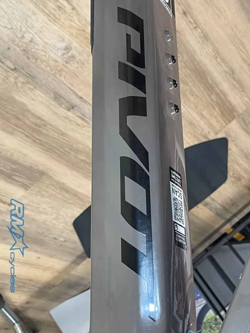 Pivot Shuttle AM Sram XO AXS Badlands Brown Large Approved Used-2