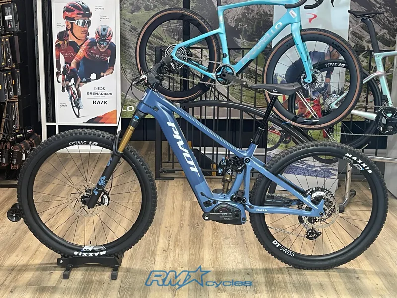 Pivot Shuttle AM Sram XX Blue Medium Ex-display-1