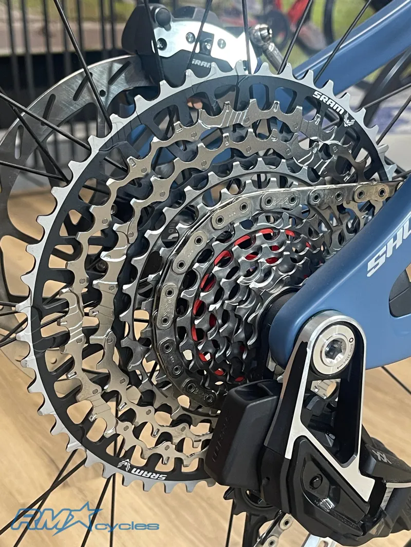Pivot Shuttle AM Sram XX Blue Medium Ex-display-4