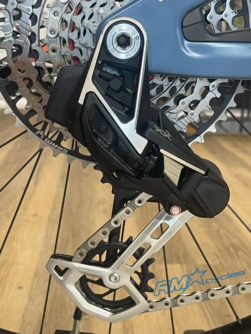 Pivot Shuttle AM Sram XX Blue Medium Ex-display-5