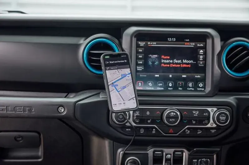 Quad Lock Car Dash Mount in Black-3