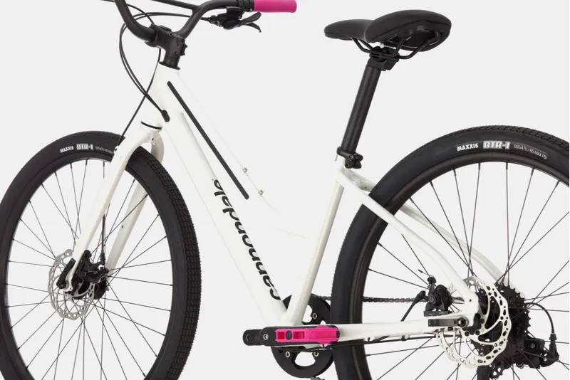 2021 Cannondale Treadwell 3 Remixte Hybrid Bike in White-2