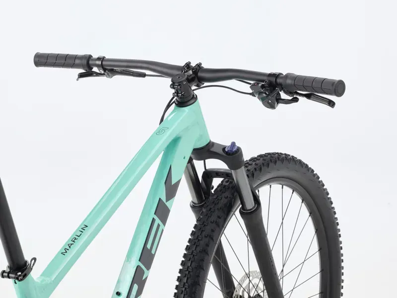 Trek Marlin 5 Gen 3 XC MTB in Miami Green/Dark Aquatic Fade-2